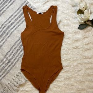 𝚛𝚒𝚋𝚋𝚎𝚍 𝚋𝚘𝚍𝚢𝚜𝚞𝚒𝚝 ꨄ 𝚖𝚎𝚍𝚒𝚞𝚖